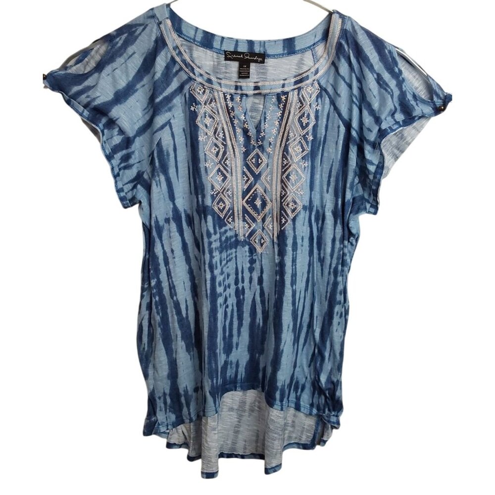 French Laundry blue embroidery top, key hole sleeves, size 1x